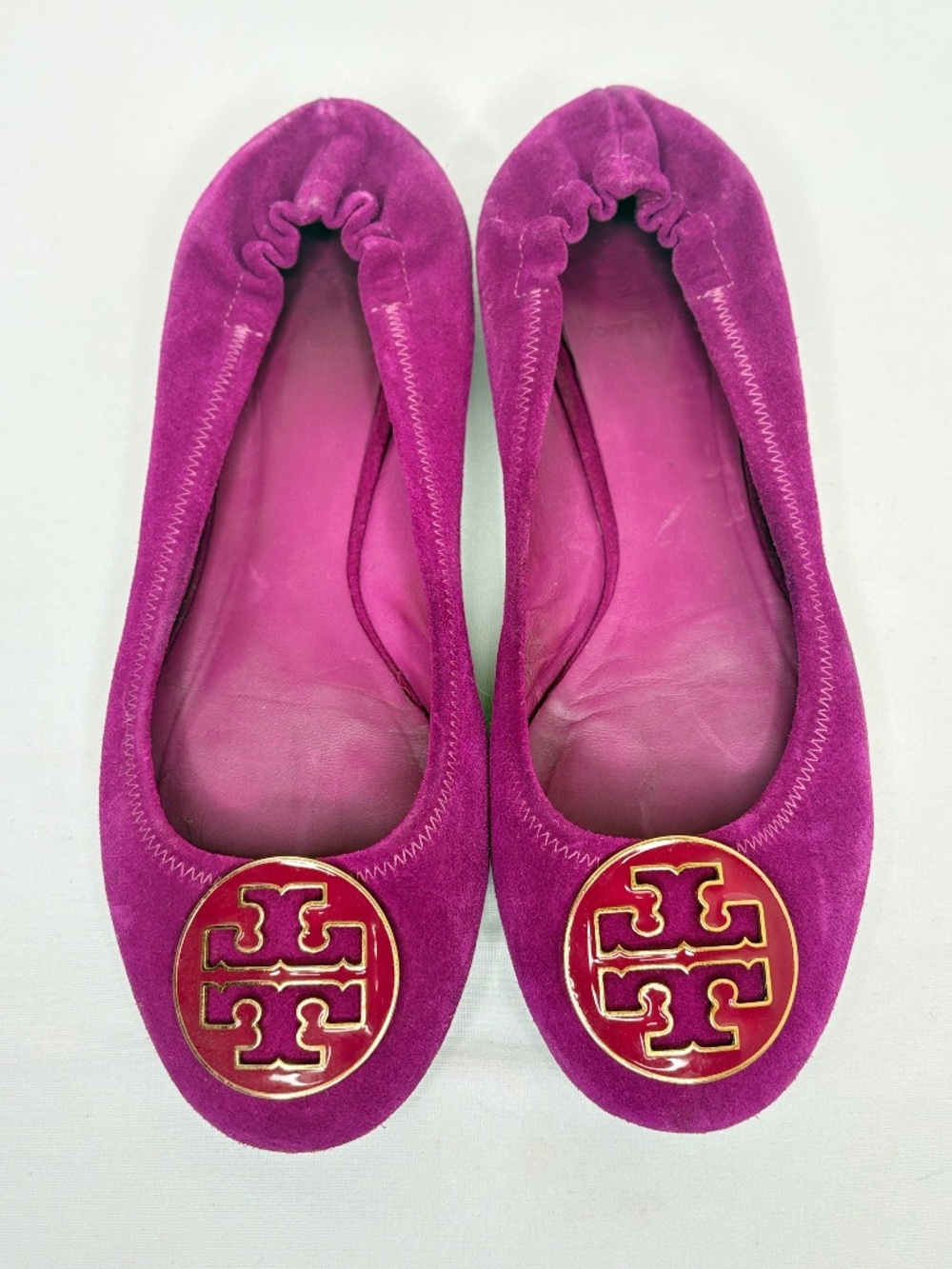 Tory Burch Reva Ballet Flats Fuchsia Magenta Suede Gold Logo